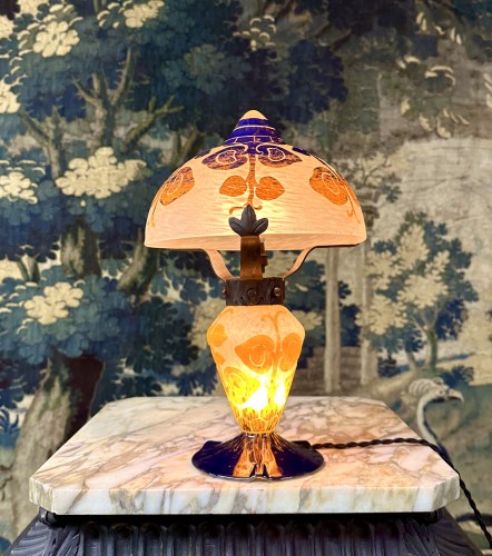 Glass & Crystal  - Charles Schneider for Le Verre Français, Art Deco lamp with figs