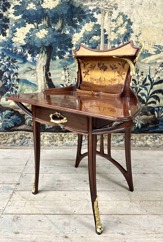 Louis Majorelle - Gilded Bronze And Marquetry Lady&#039;s Desk - Furniture Style Art nouveau