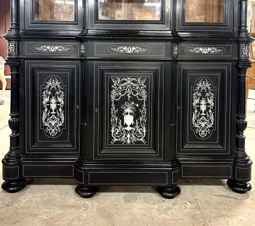 Napoléon III period bookcase in ivory and ebony marquetry  - Napoléon III
