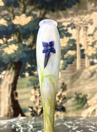 20th century -  Daum Nancy - Art Nouveau Vase Decorated With Gentians hot-applied.