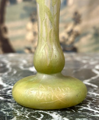  Daum Nancy - Art Nouveau Vase Decorated With Gentians hot-applied. - Art nouveau