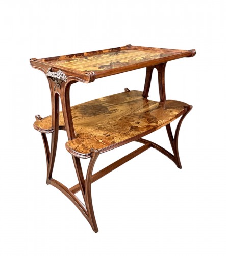 Louis Majorelle, Art Nouveau marquetry tea table "butomés" model