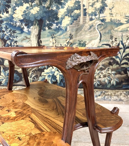 Louis Majorelle, Art Nouveau marquetry tea table &quot;butomés&quot; model - 