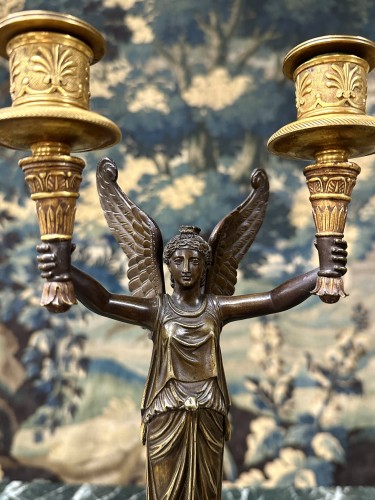 Antiquités - Paire de candélabres Empire Aux Femme Ailées