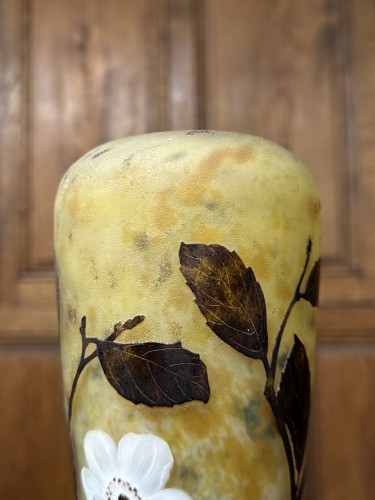 Daum Nancy - Rare Vase "fleurs de pommier" en paquettes affleurantes - Art nouveau