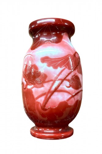 Emile Gallé, opaque glass vase “ Peking glassware ” with lotus