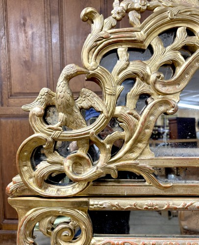 Gilded wooden mantelpiece mirror from the Regence period, 18th century - 