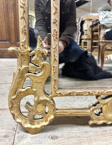 Antiquités - Gilded wooden mantelpiece mirror from the Regence period, 18th century