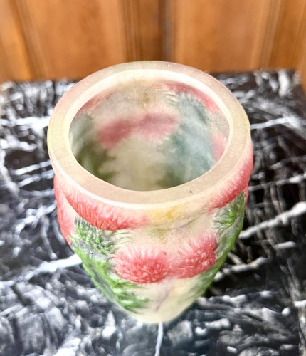 Antiquités - Gabriel Argy-Rousseau, vase with red thistles, art deco pate de verre