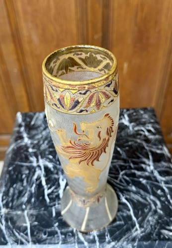 Glass & Crystal  - Daum Nancy - Art nouveau-era enameled vase featuring a heraldic lion