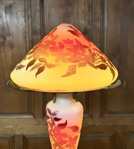 Antiquités - Émile Gallé - Lampe champignon à décor de clématites
