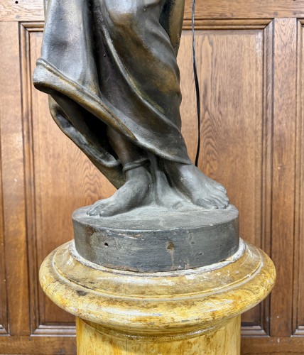 Statue en fonte de fer représentant une femme orientale tenant une torchère - Napoléon III
