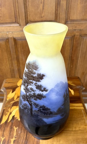 Émile Gallé - important vase with a landscape motif from the vosges - Glass & Crystal Style Art nouveau