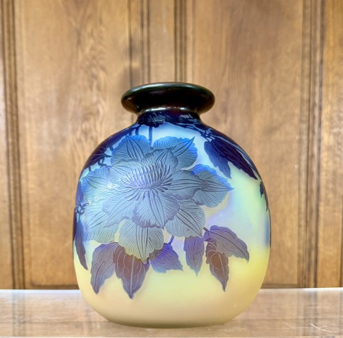 Émile Gallé - Vase sphérique à décor de clématites - Verrerie, Cristallerie Style Art nouveau