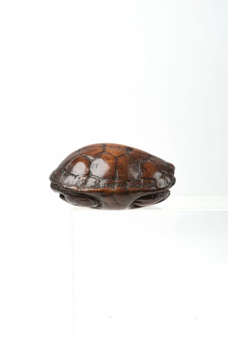 Asian Works of Art  - A Japanese turtle netsuke, Edo period