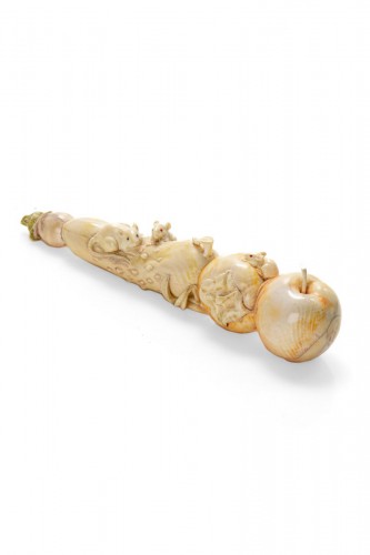 Rats on fruit - Late 19th century Japanese ivory Okimono