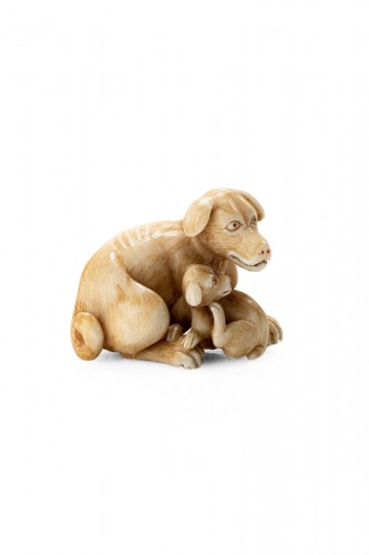 Dog With Puppy netsuke, Japan Meiji period