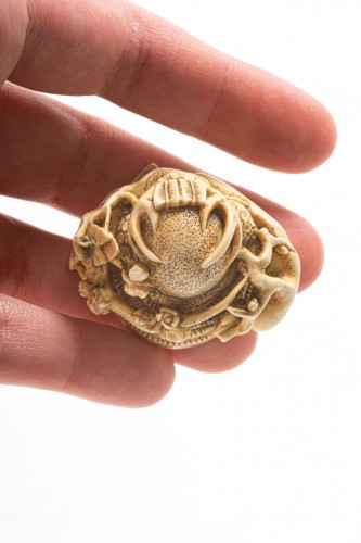 Teruyuki – Netsuke japonais Kabuto - Mastromauro Japanese Art