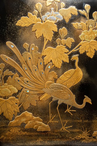 Asian Works of Art  - Suzuribako - Pair of peacocks