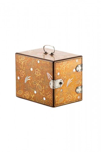 A Japanese Gold Lacquer And Mother Of Pearl Kodansu