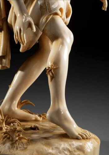 Antiquités - A Japanese Tokyo school ivory okimono depicting a young boy