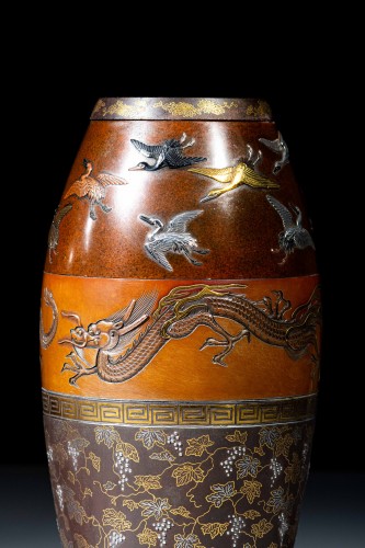 Paire de vases en fer et bronze signés Hamada Sei - Mastromauro Japanese Art