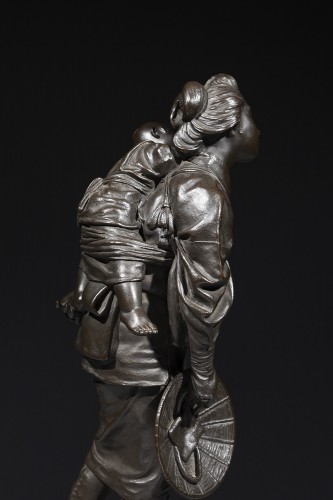 Antiquités - young mother with child, a okyo A Tokyo School bronze late 19th century