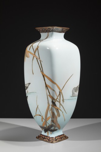 Vase cloisonné avec une paire de canards le long d’un cours d’eau - Arts d