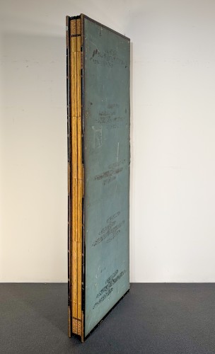 Antiquités - A six-panel folding screen with a lakeside landscape in ink and gold powder
