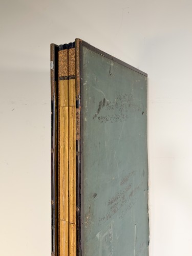 Antiquités - A six-panel folding screen with a lakeside landscape in ink and gold powder