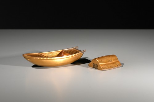 Boîte kogo en laque en forme de yakatabune - Arts d