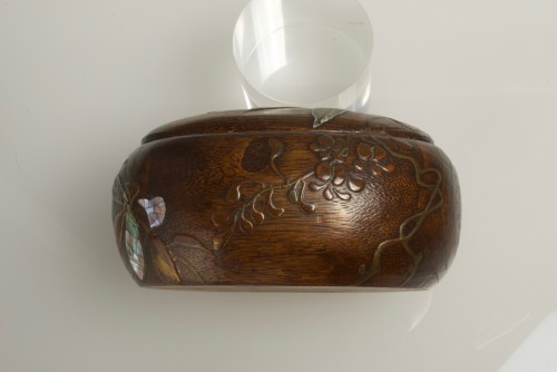 19th century - A Japanese paulownia wood sweet box