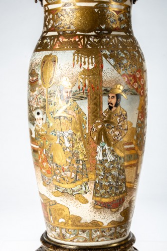 A Japanese pair of Satsuma vases - 