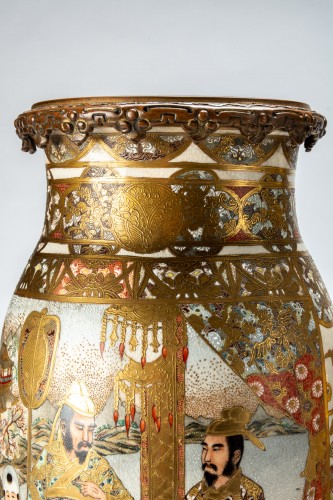 19th century - A Japanese pair of Satsuma vases