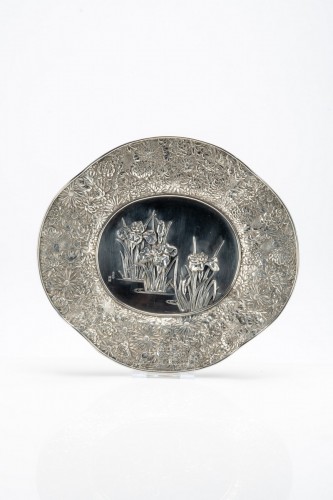 19th century - Yoshihiko - A Japanese silver tray