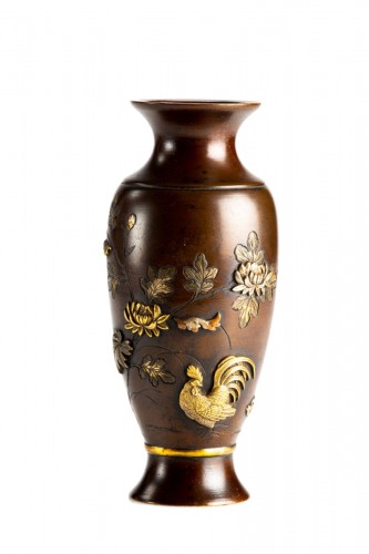 A Japanese baluster-shaped bronze vase