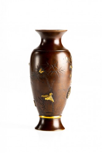 Asian Works of Art  - A Japanese baluster-shaped bronze vase