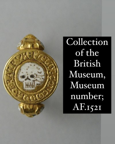 <= 16th century - Tudor ring, with an enamelled skull and the words ‘Memento Mori&#039;