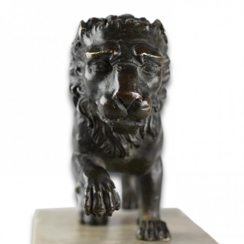 Modèle en bronze d'un Lion Médicis, Italie XVIIIe siècle - Matthew Holder