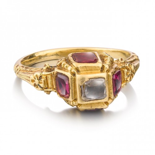 Antique Jewellery  - Late Renaissance diamond and garnet ring. Western Europe, 17th century.