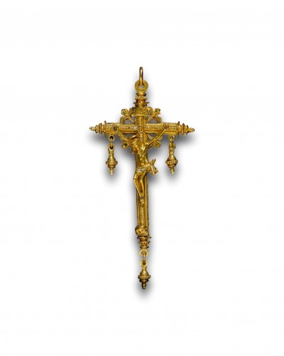 Pendentif crucifix Renaissance en or émaillé - Espagne fin XVIe siècle - Matthew Holder
