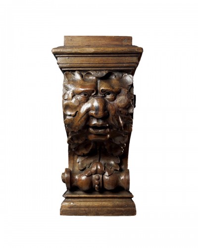 Baroque Oak Bracket Carved With The Head Of A Green Man. Flemish, 17th Cent