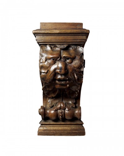 Console baroque en chêne sculpté, Flandres XVIIe siècle