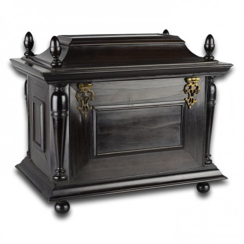 Antiquités - Ebony tablet cabinet with silver foil interior. Antwerp 17th century 