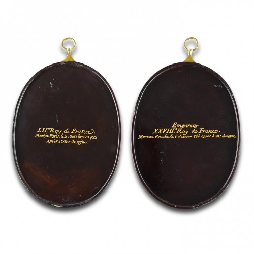Two lacquered copper portrait medallions, Japan late Edo period - Curiosities Style 
