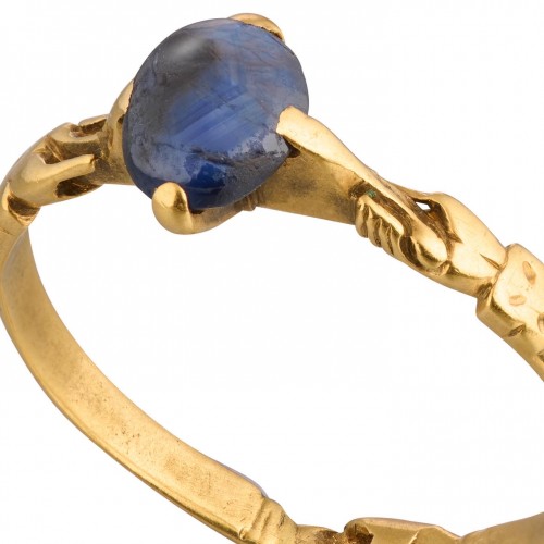 Antique Jewellery  - Sapphire ring with the Angelic Salutation. English or French, 13th century.