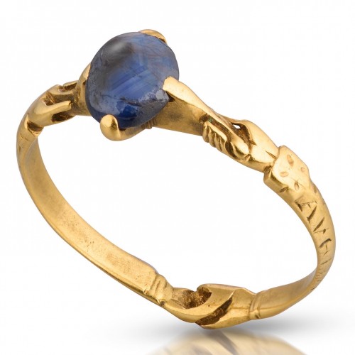 Sapphire ring with the Angelic Salutation. English or French, 13th century. - 