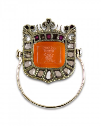 Bague pivotante en grappe de diamants et de rubis, milieu du XIXe siècle - Bijouterie, Joaillerie Style 