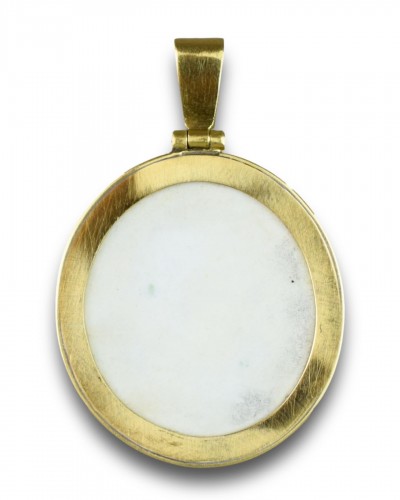Anti-Slavery medallion set gold pendant - 