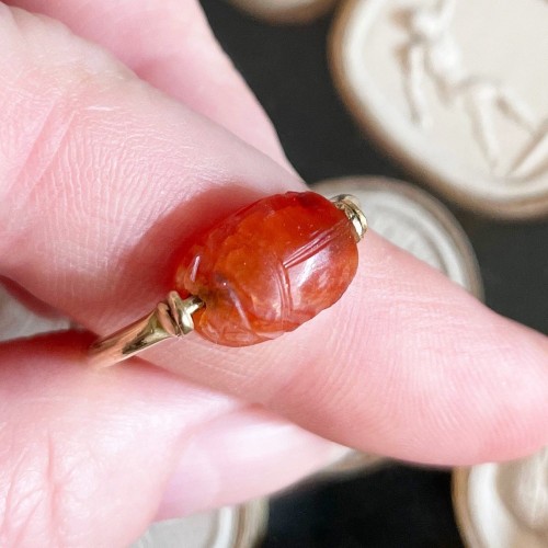 Ancient Egyptian carnelian scarab mounted on a 19th century gold ring - 